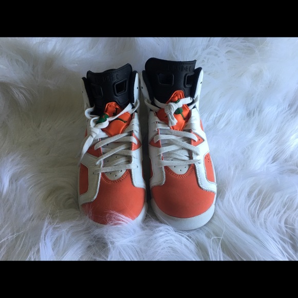 Jordan’s kids boys 6.5 fits women size 8 - Picture 4 of 4